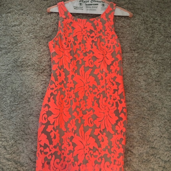 Dresses & Skirts - Ladies mini dress Dresses & Skirts - Ladies mini dress